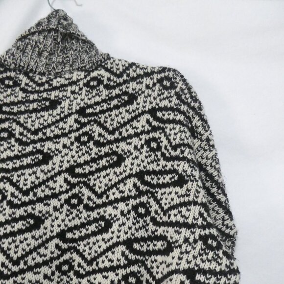 H&M | small | Black and White Knit Open Front Cardigan | Rilled Collar & Sleeves - Picture 11 of 14